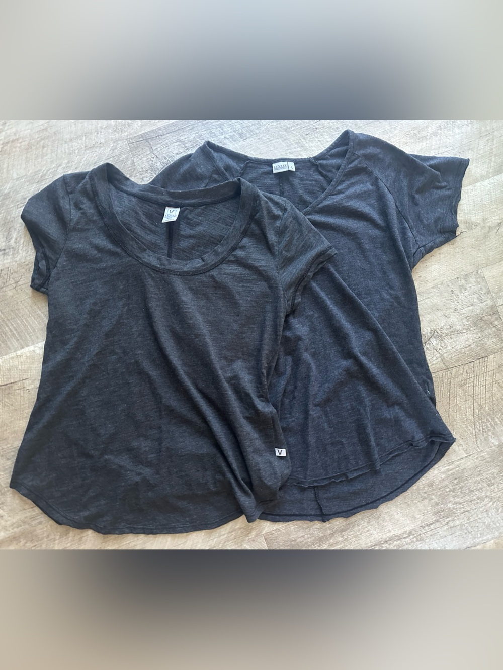 Venley large crew & v neck t shirts black & dark grey